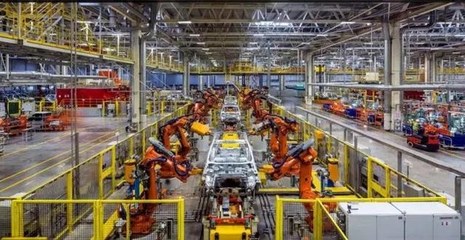 30萬預算購車新選擇 為何放棄BBA，智能座艙體驗更受青睞